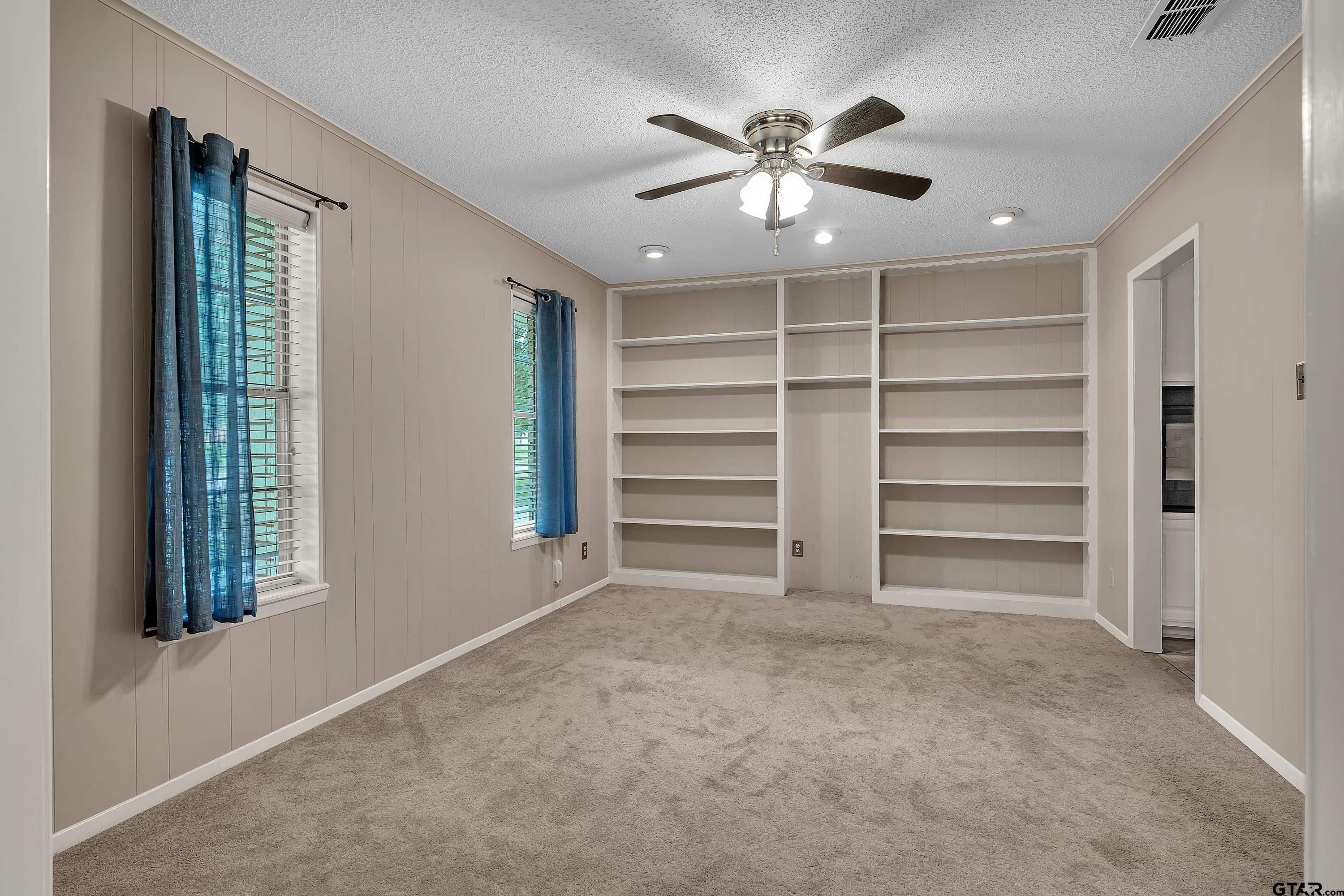 1812 Rodden Street Longview, TX 75604 - Photo 3 of 35