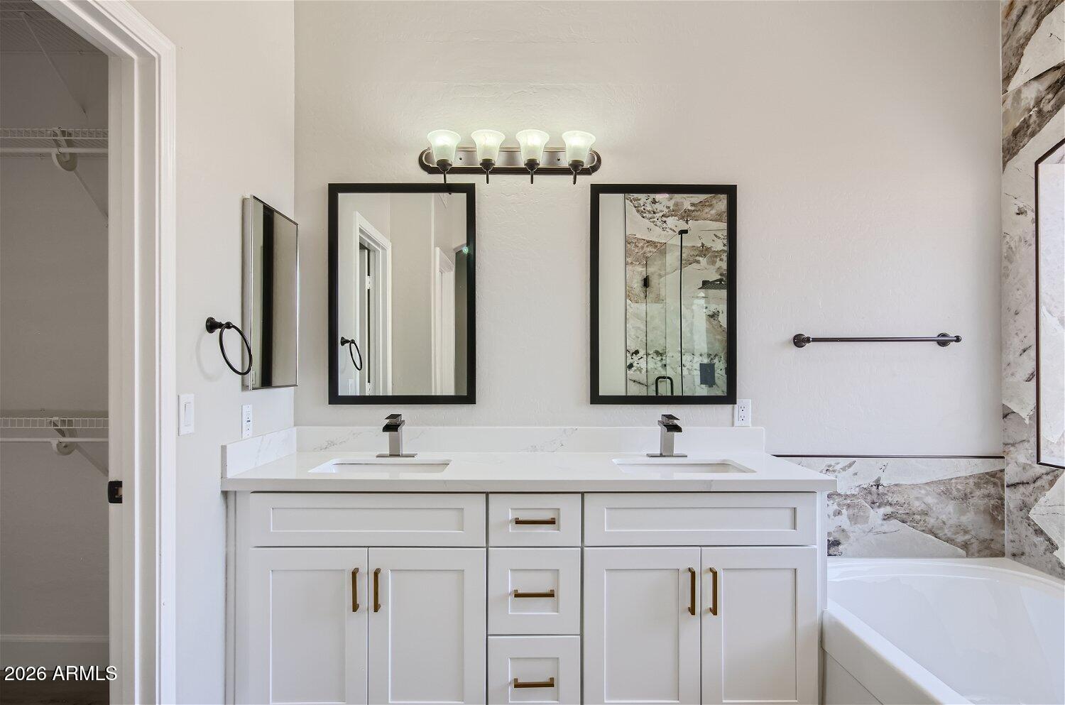 658 East Ranch Road Gilbert, AZ 85296 - Photo 17 of 27 658 e ranch rd - Web Quality - 017 - 21