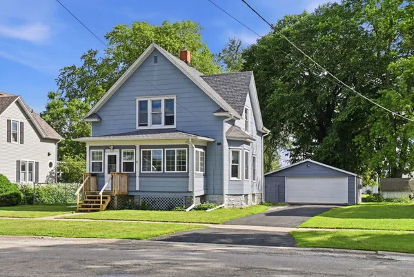 $264,900 | 924 Prospect Street, DeKalb, IL 60115
