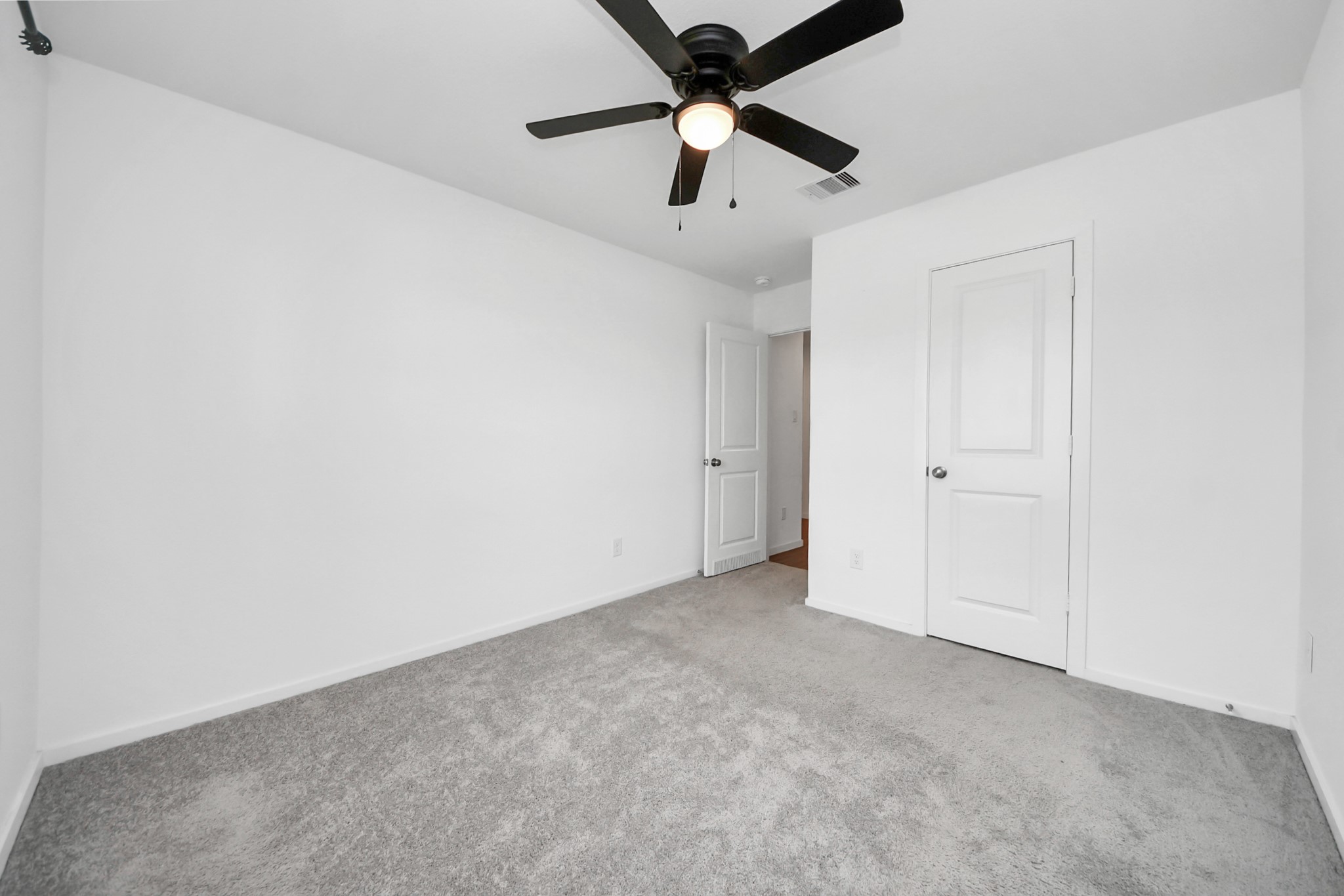 1607 Red Oak Drive Rosenberg, TX 77471 - Photo 14 of 39