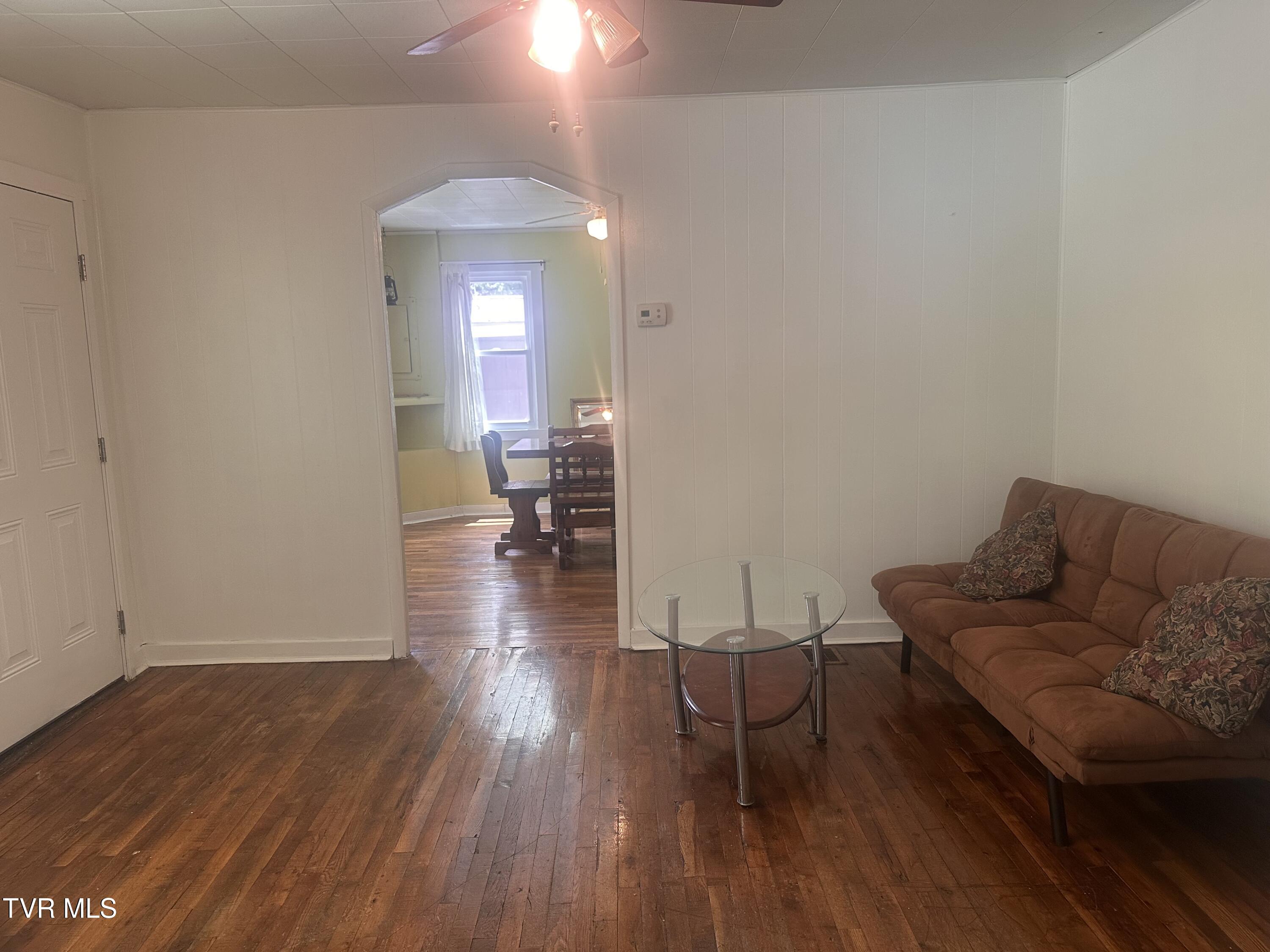 1012 Ward Fork Road Grundy, VA 24614 - Photo 13 of 37 IMG_2939