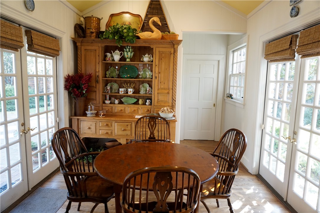 804 Cherokee Circle Waycross, GA 31501 - Photo 28 of 41 Breakfast room