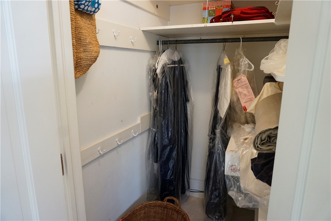 804 Cherokee Circle Waycross, GA 31501 - Photo 39 of 41 Walk-in closet