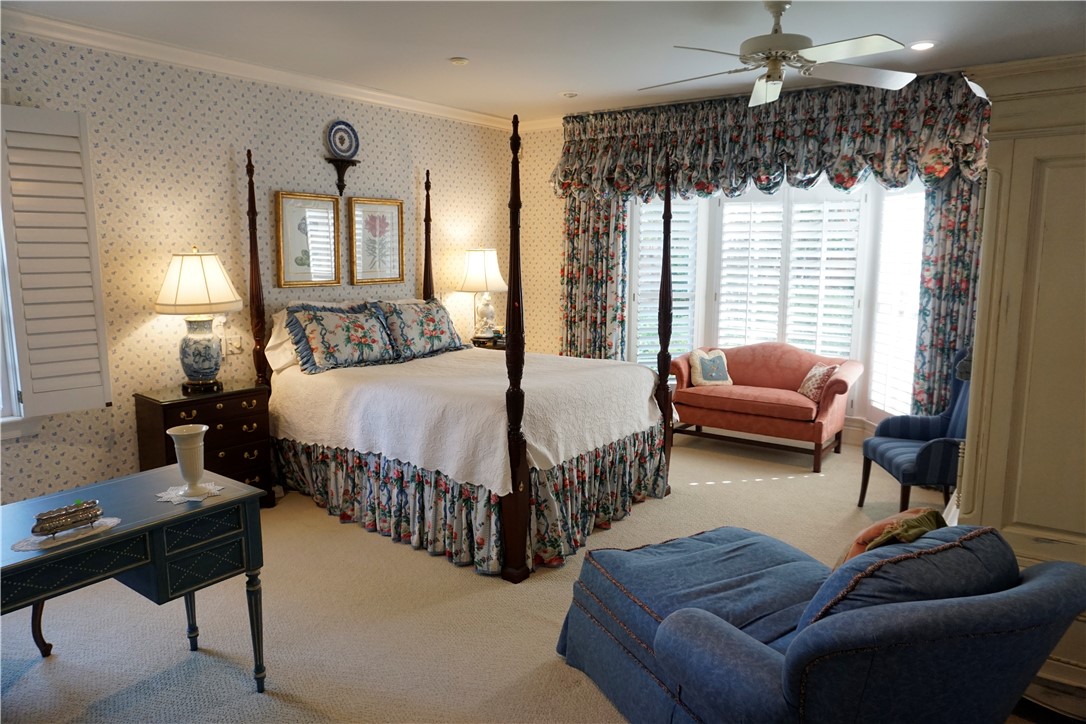 804 Cherokee Circle Waycross, GA 31501 - Photo 5 of 41 Owners' bedroom