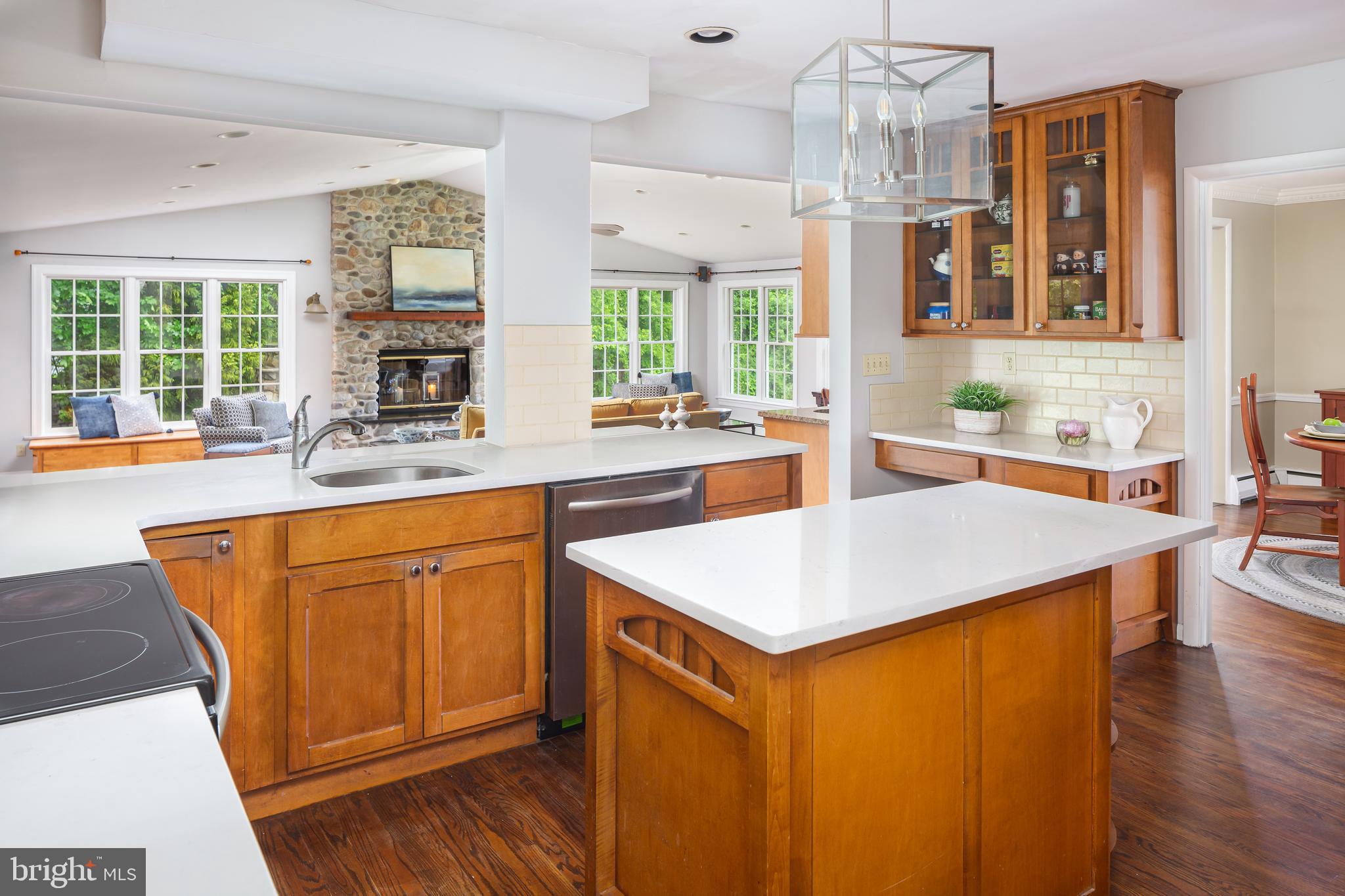 605 Golf Club Road Newtown Square, PA 19073 - Photo 12 of 45 Kitchen w/ Center Island