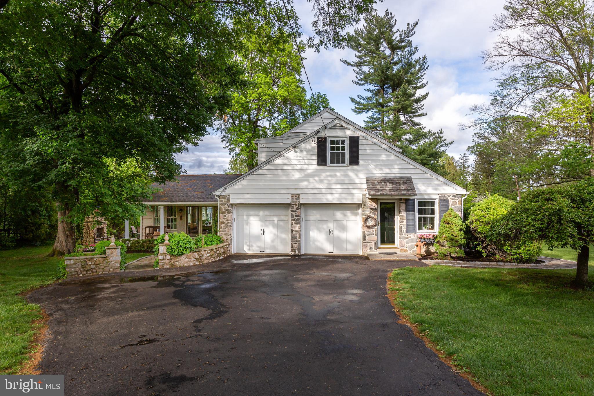 605 Golf Club Road Newtown Square, PA 19073 - Photo 3 of 45 Side Exterior