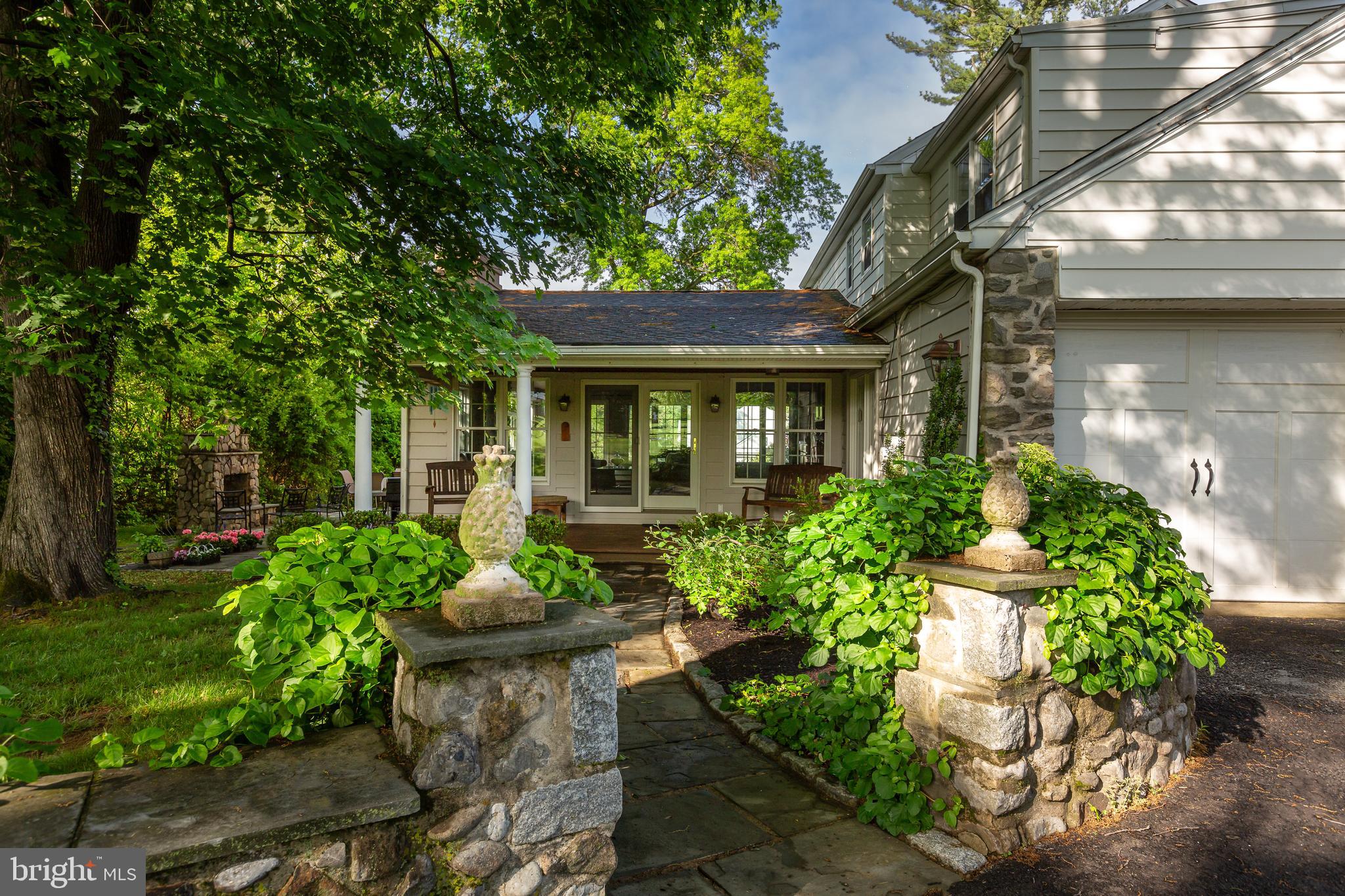 605 Golf Club Road Newtown Square, PA 19073 - Photo 4 of 45 Walkway to Side Porch