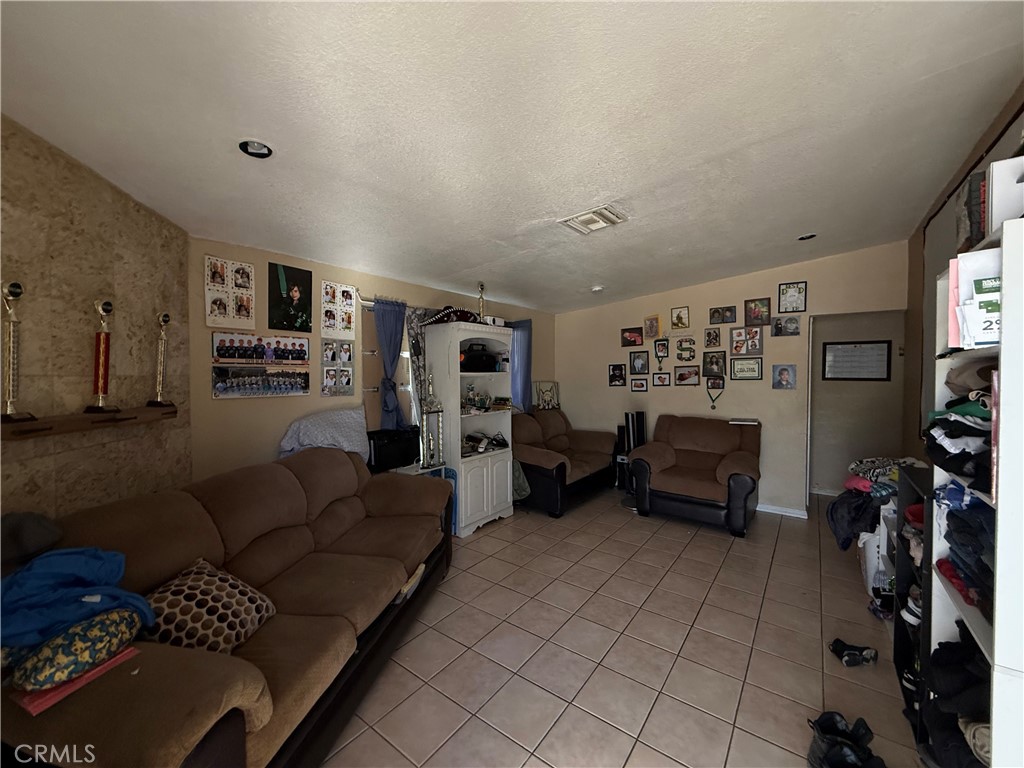 1133 West Jacinto View Road Banning, CA 92220 - Photo 4 of 24 Gallery Image 4