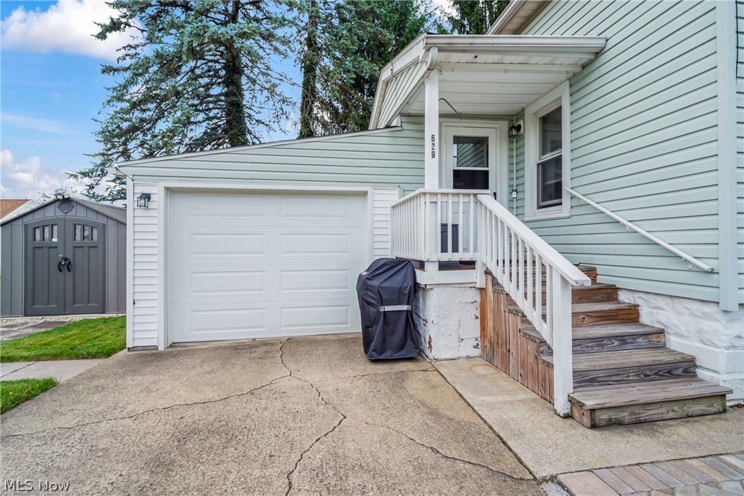 629 Clinton Street Niles, OH 44446 - Photo 40 of 50