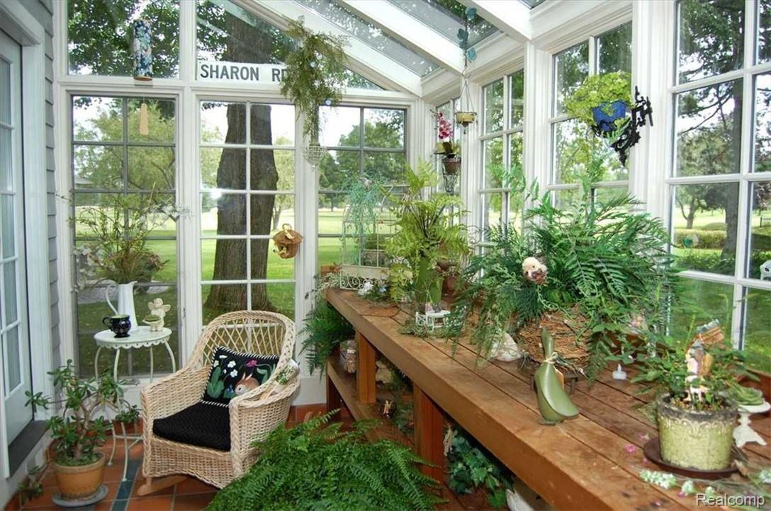 290 Moross Road Grosse Pointe, MI 48236 - Photo 11 of 25 Greenhouse