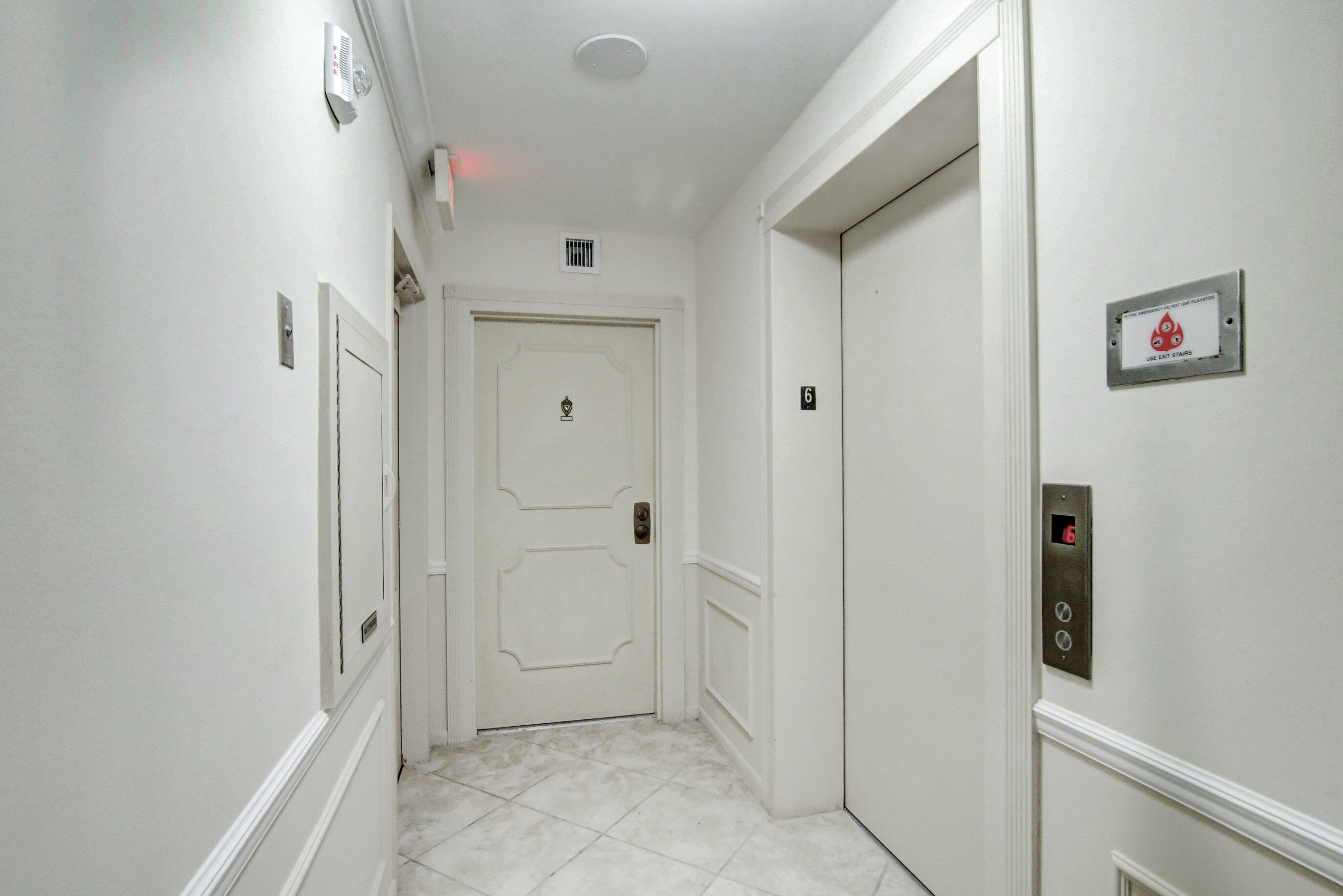 4301 North Ocean Boulevard, Unit 607 Boca Raton, FL 33431 - Photo 32 of 84 Front Door