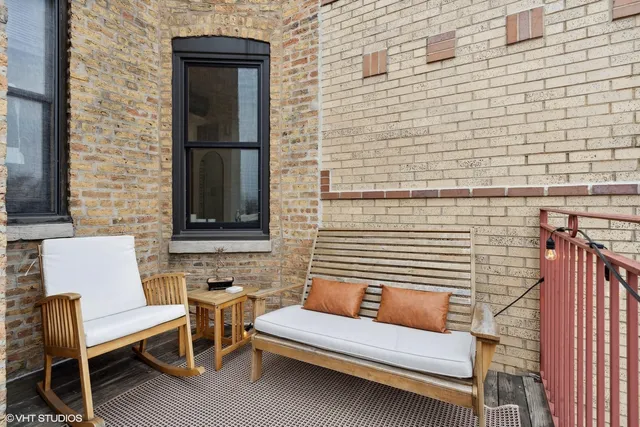 $650,000 | 1257 North Campbell Avenue, Unit 4, Chicago, IL 60622