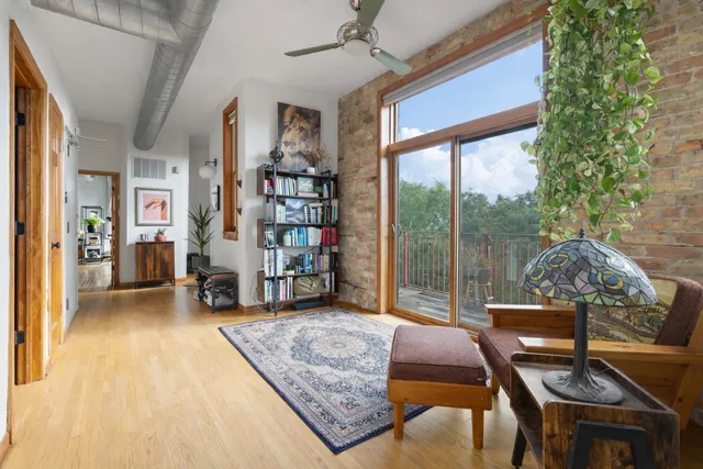 $650,000 | 1257 North Campbell Avenue, Unit 4, Chicago, IL 60622