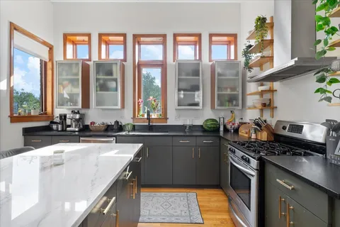 $650,000 | 1257 North Campbell Avenue, Unit 4, Chicago, IL 60622