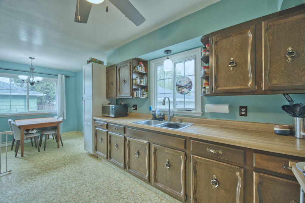 1505 East 39th Street Hibbing, MN 55746 - Photo 12 of 34