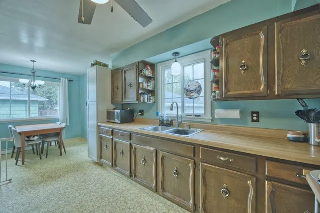 $165,000 | 1505 East 39th Street, Hibbing, MN 55746