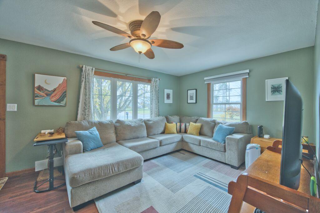 1505 East 39th Street Hibbing, MN 55746 - Photo 8 of 34