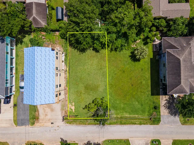 $135,000 | 0 Pine Road, Clear Lake Shores, TX 77565