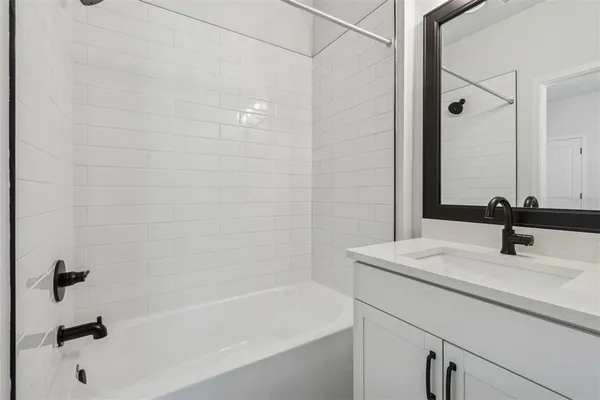 $449,990 | 6605 North Nebraska Avenue, Unit 15, Tampa, FL 33604