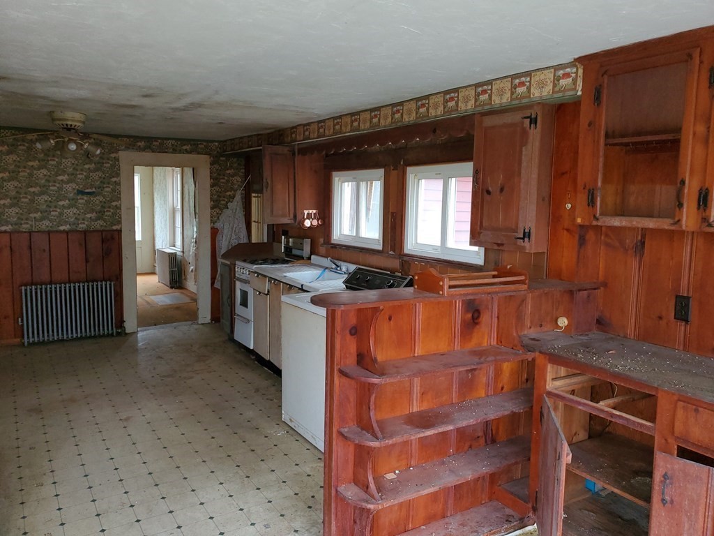 57 Main Street Wales, MA 01081 - Photo 25 of 26