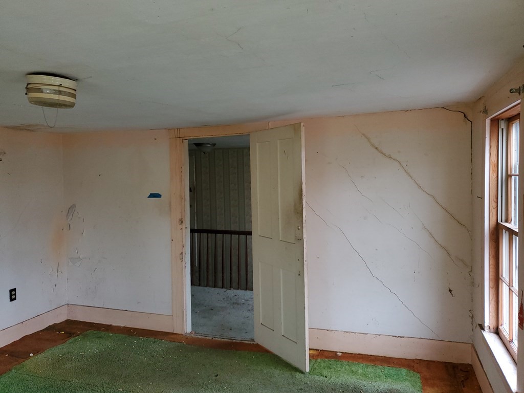 57 Main Street Wales, MA 01081 - Photo 10 of 26