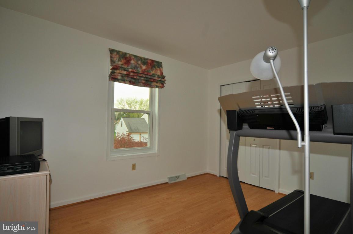 219 Browning Road Lancaster, PA 17602 - Photo 11 of 14 Gallery Image 11