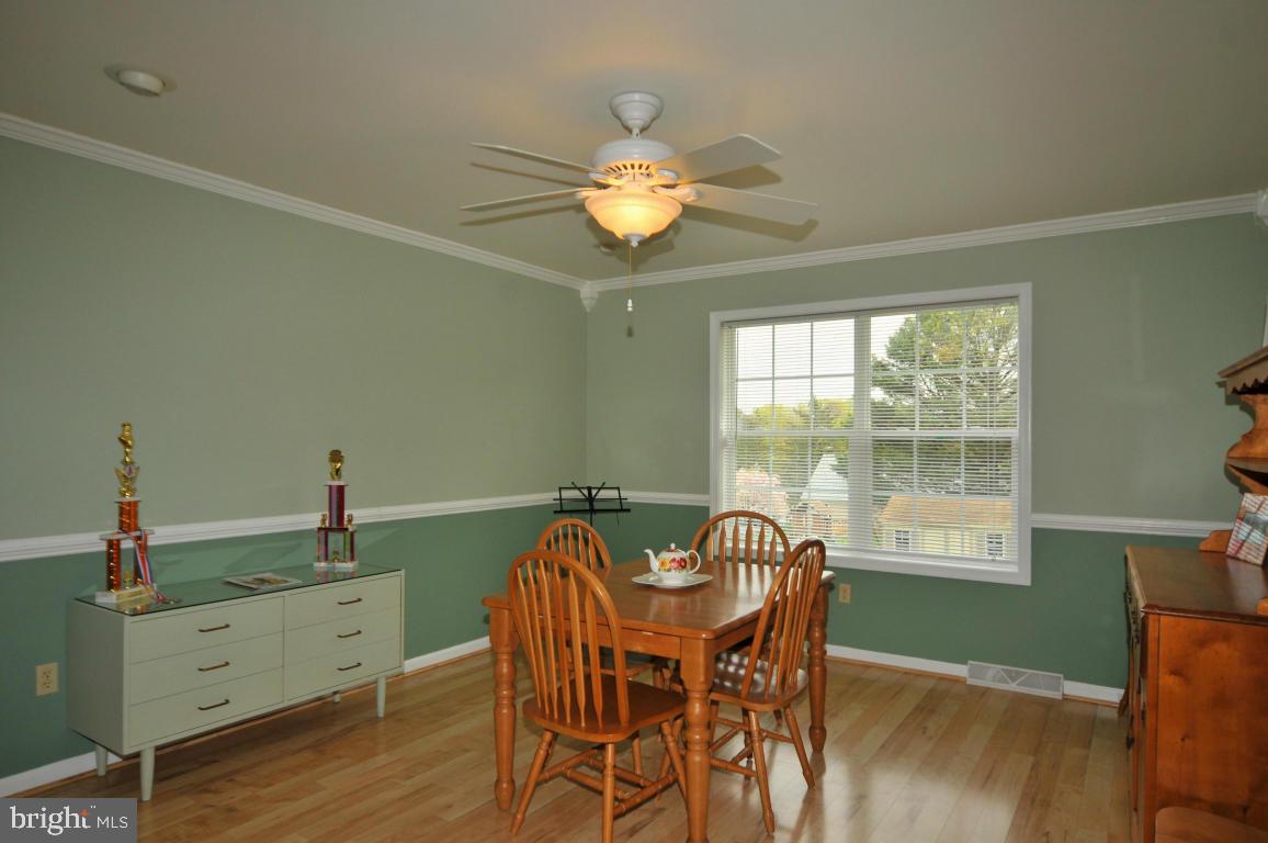 219 Browning Road Lancaster, PA 17602 - Photo 4 of 14 Gallery Image 4