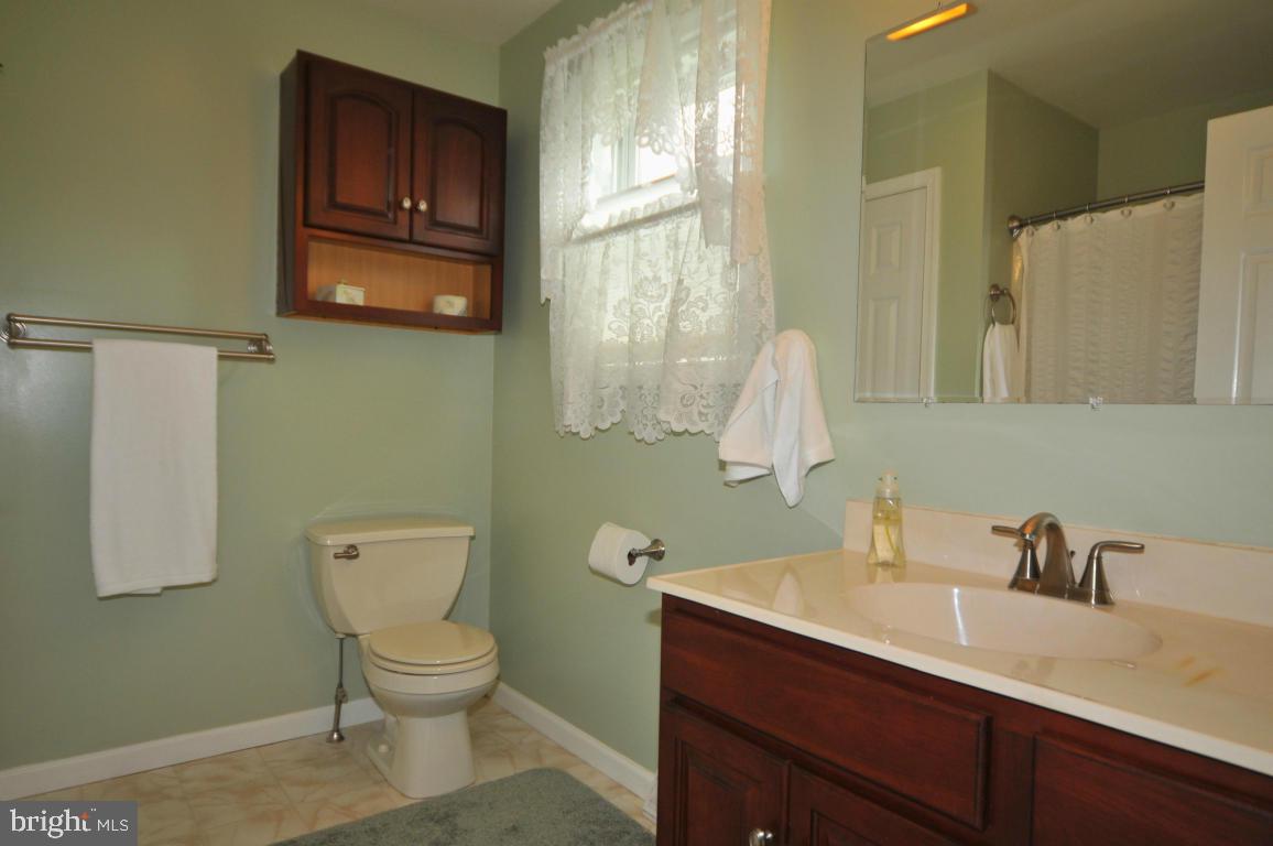 219 Browning Road Lancaster, PA 17602 - Photo 10 of 14 Gallery Image 10