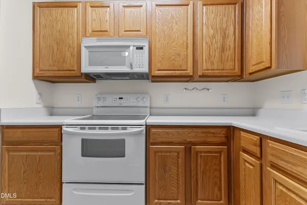 $280,000 | 427 Eyam Hall Lane, Apex, NC 27502