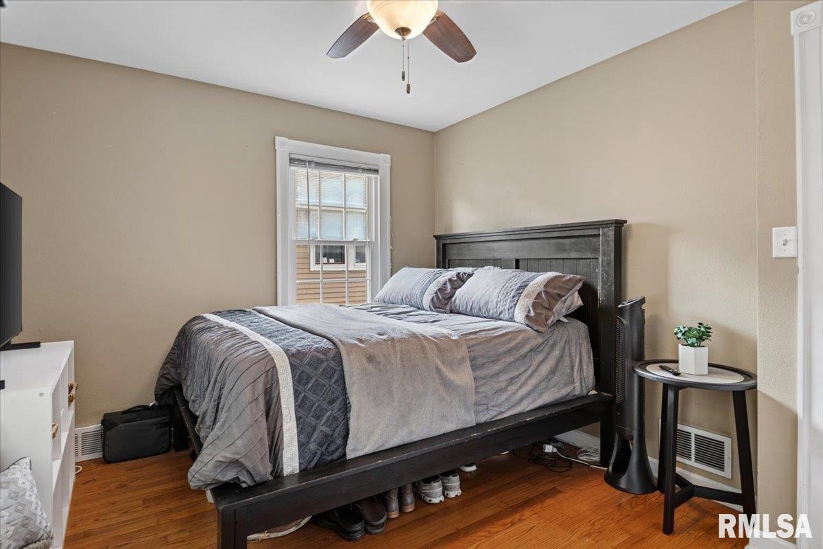 1713 Holmes Avenue Springfield, IL 62704 - Photo 15 of 30