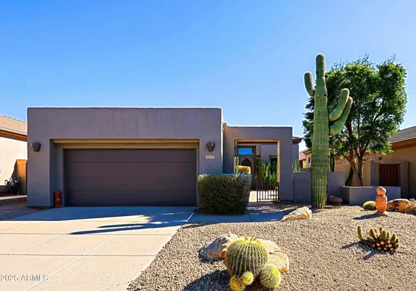 a view of outdoor space yard and patio