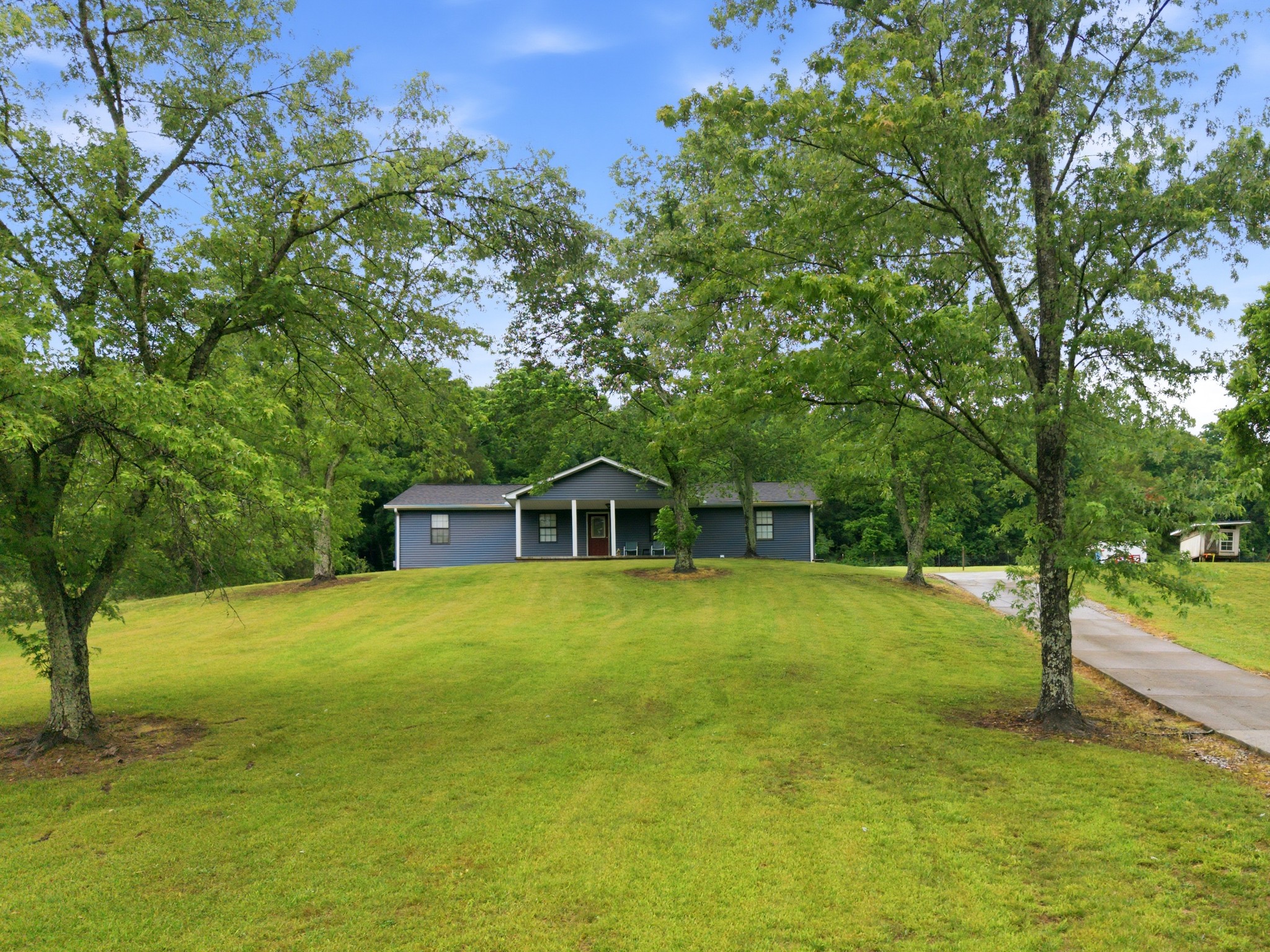 615 Rogues Fork Road Bethpage, TN 37022 - Photo 3 of 53