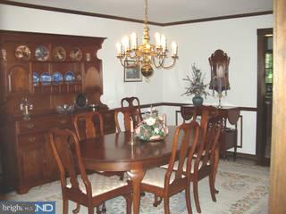 1733 Melmar Road Huntingdon Valley, PA 19006 - Photo 4 of 6