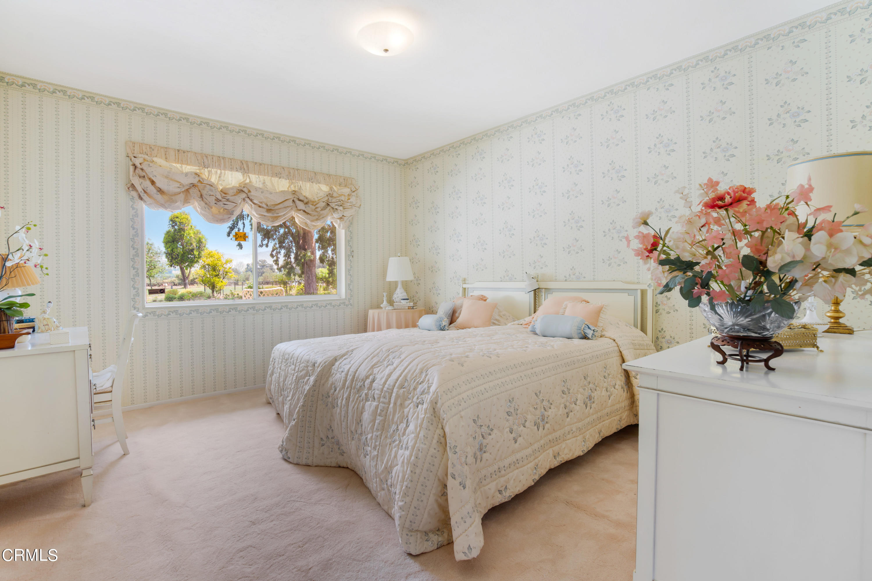 1387 Fairway Drive Camarillo, CA 93010 - Photo 28 of 51 a bedroom with a bed and a potted plant