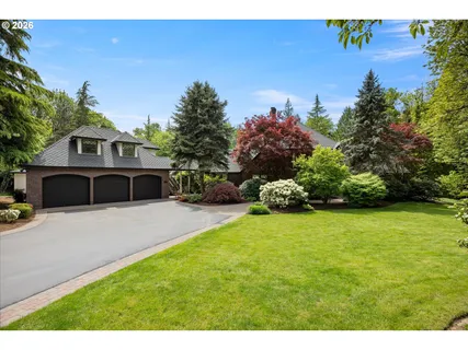 $2,100,000 | 21469 Waterford Place, West Linn, OR 97068