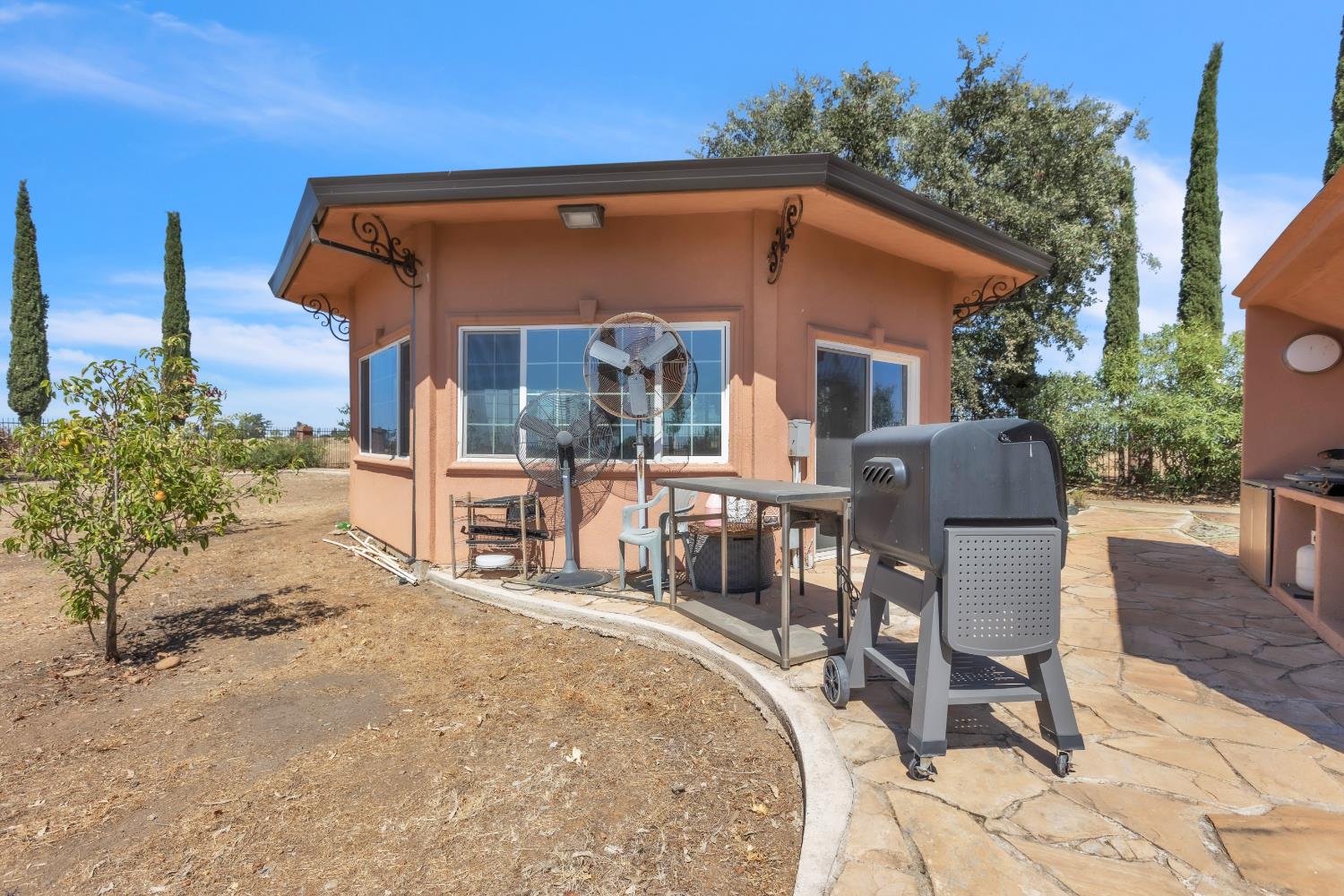 6830 Excelsior Road Sacramento, CA 95829 - Photo 16 of 49 Gallery Image 16
