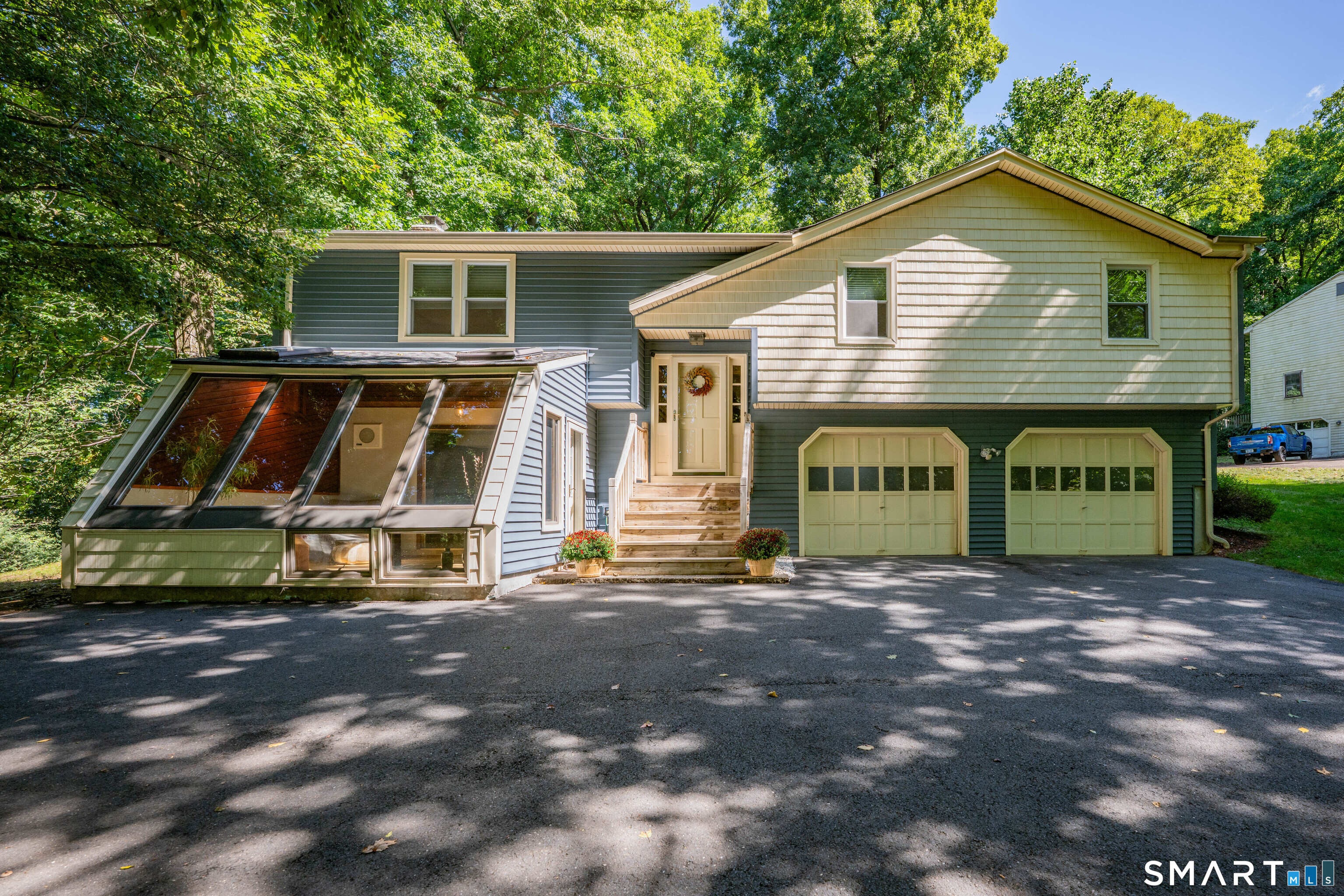 805 Neipsic Road Glastonbury, CT 06033 - Photo 2 of 32 Gallery Image 2