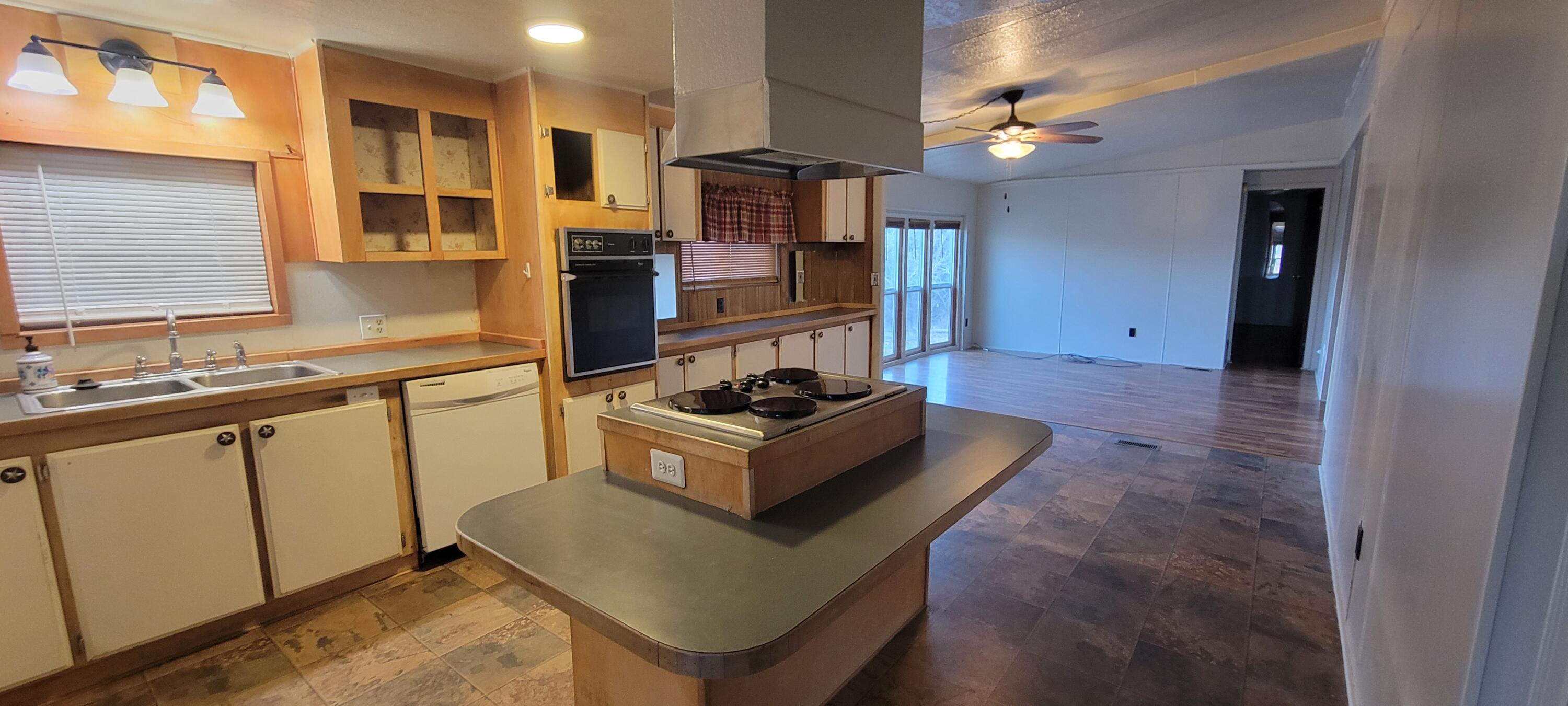 7467 Harpold Road Klamath Falls, OR 97603 - Photo 23 of 35 20251204_084001
