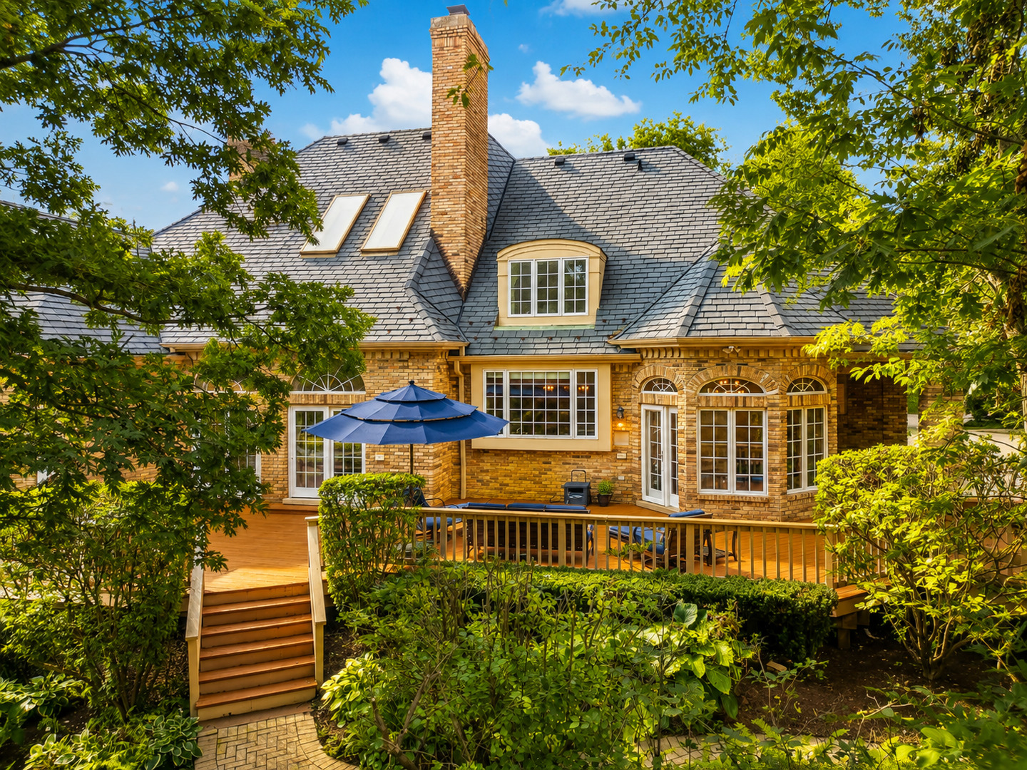 136 Circle Ridge Drive Burr Ridge, IL 60527 - Photo 13 of 61 Gallery Image 13