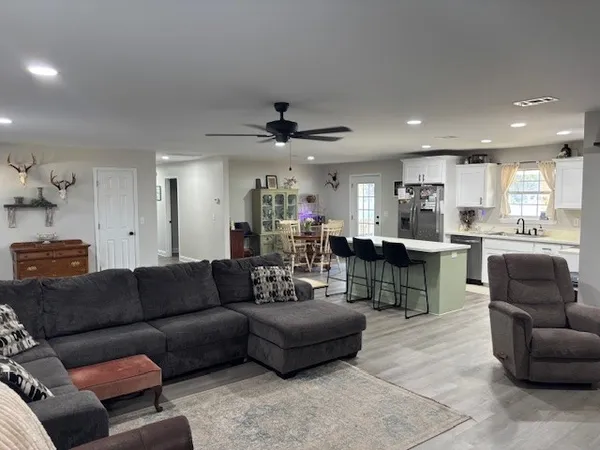 $229,000 | 517 Lazy Lane, Blackshear, GA 31516