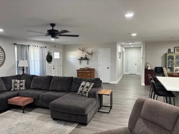$229,000 | 517 Lazy Lane, Blackshear, GA 31516