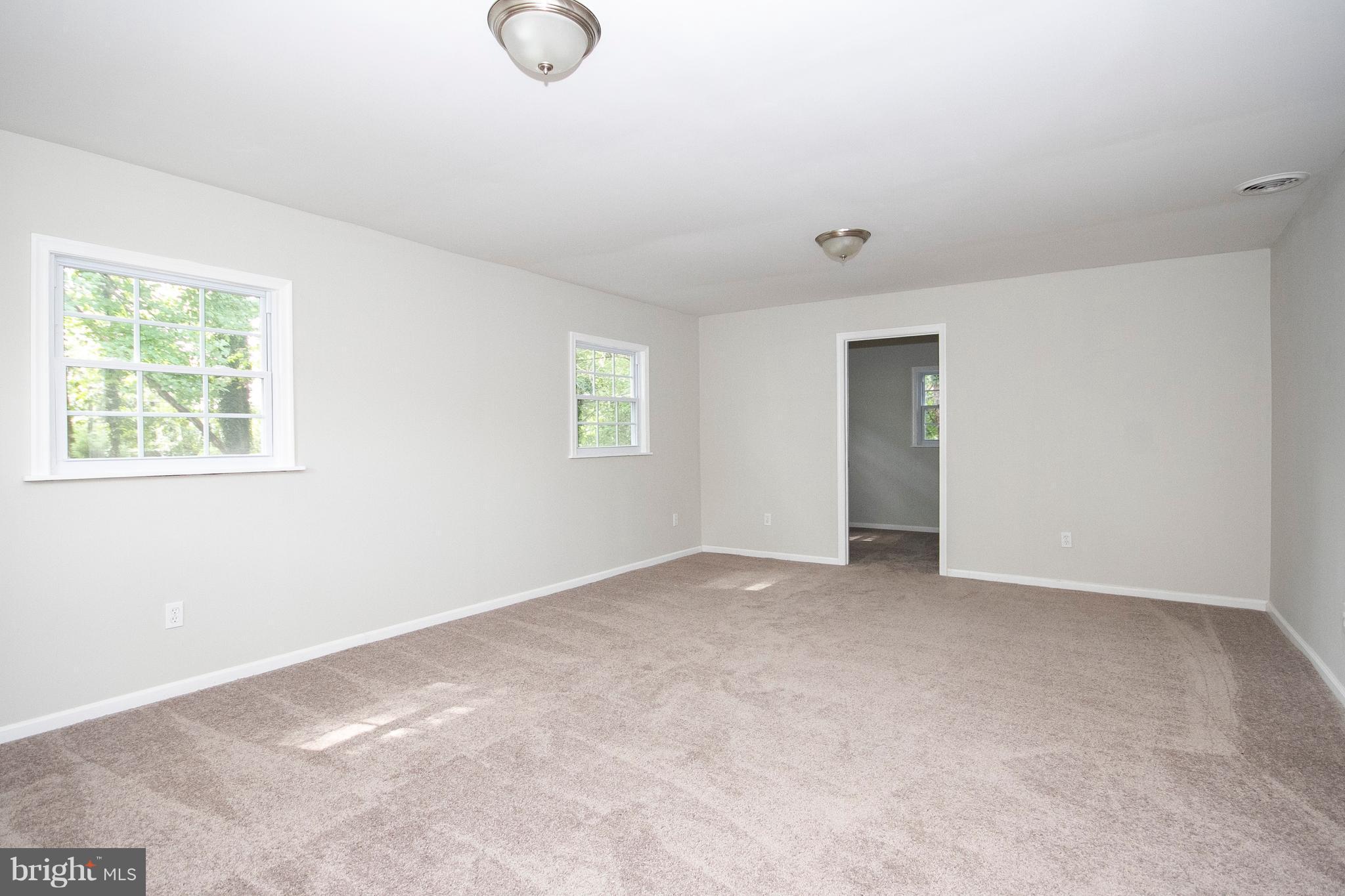 7169 Fairbrook Road Baltimore, MD 21244 - Photo 11 of 24 Family Room