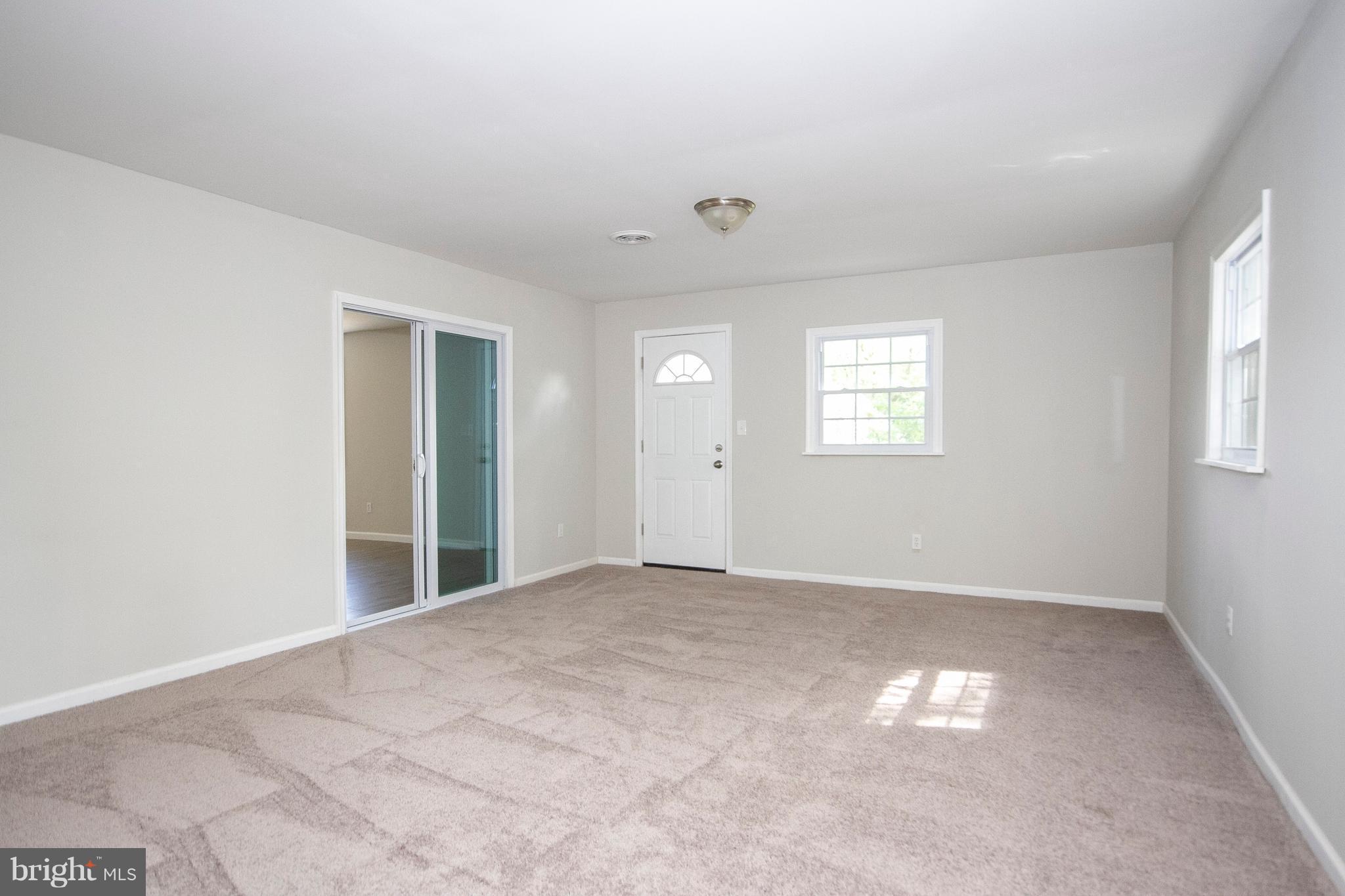 7169 Fairbrook Road Baltimore, MD 21244 - Photo 13 of 24 Family Room