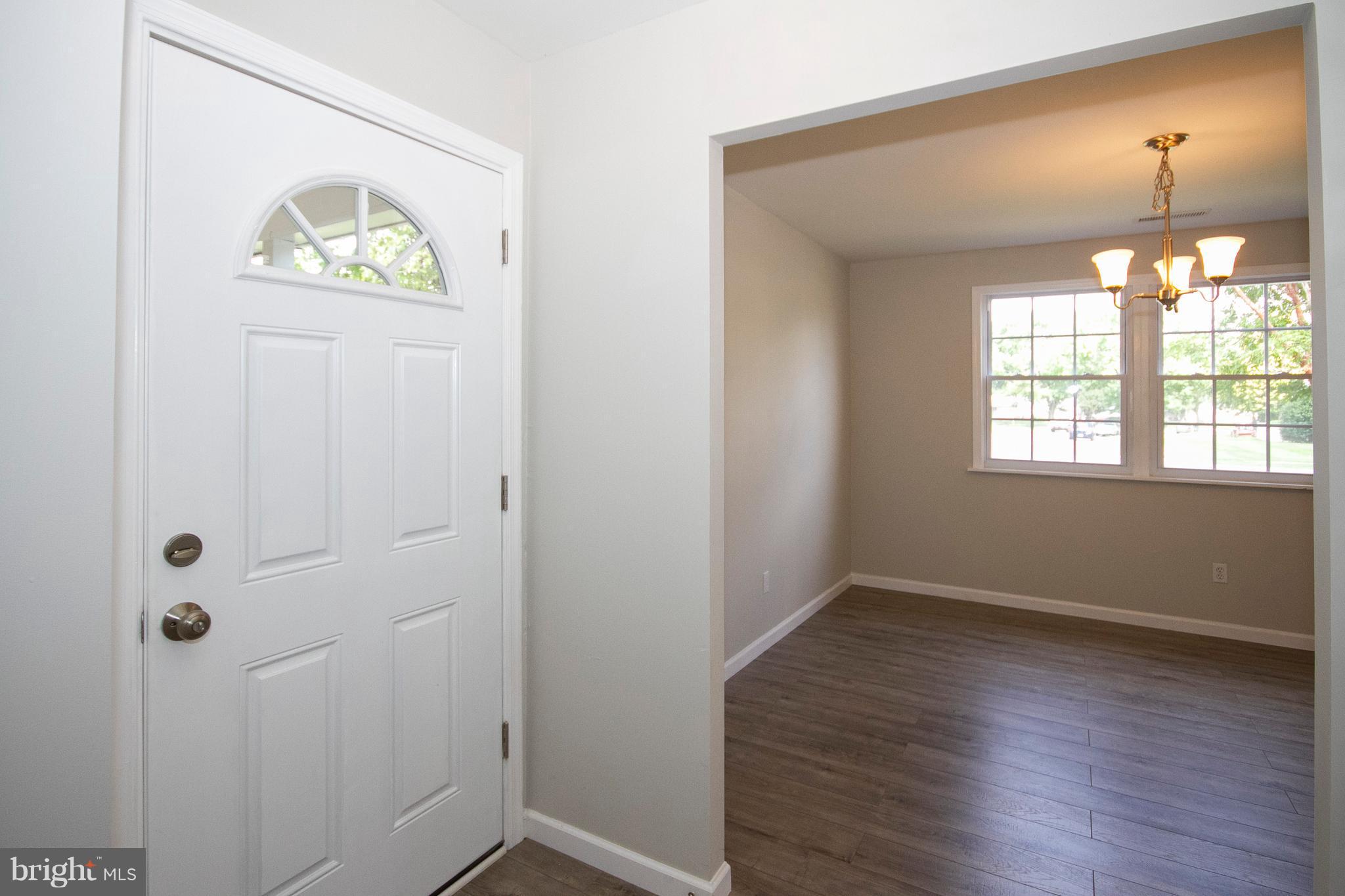 7169 Fairbrook Road Baltimore, MD 21244 - Photo 2 of 24 Interior (General)