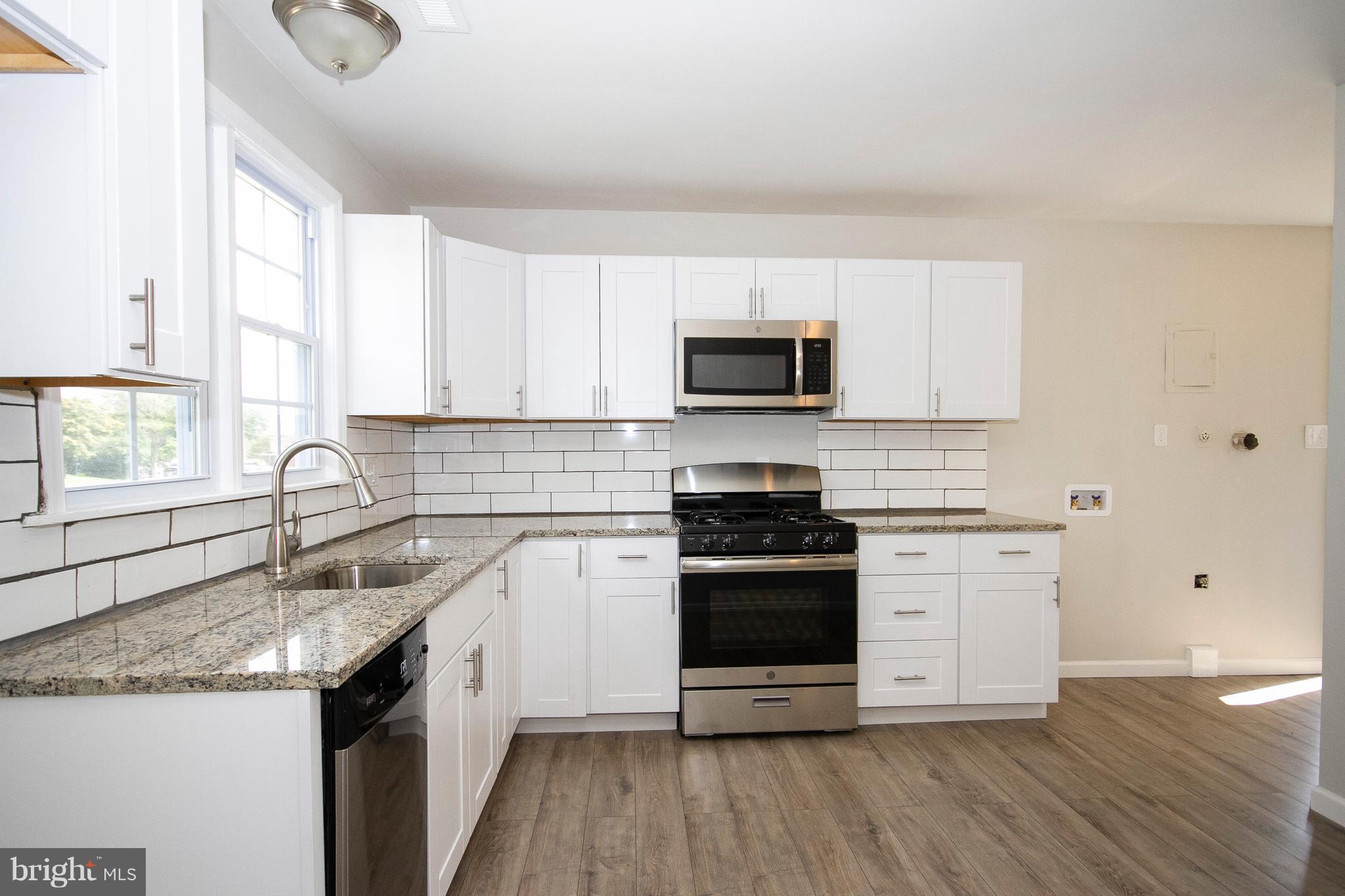 7169 Fairbrook Road Baltimore, MD 21244 - Photo 7 of 24 Kitchen