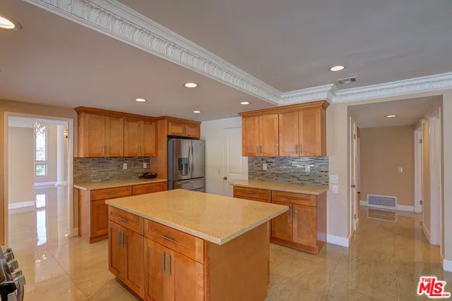 $9,500 | 4041 Alonzo Avenue, Encino, CA 91316