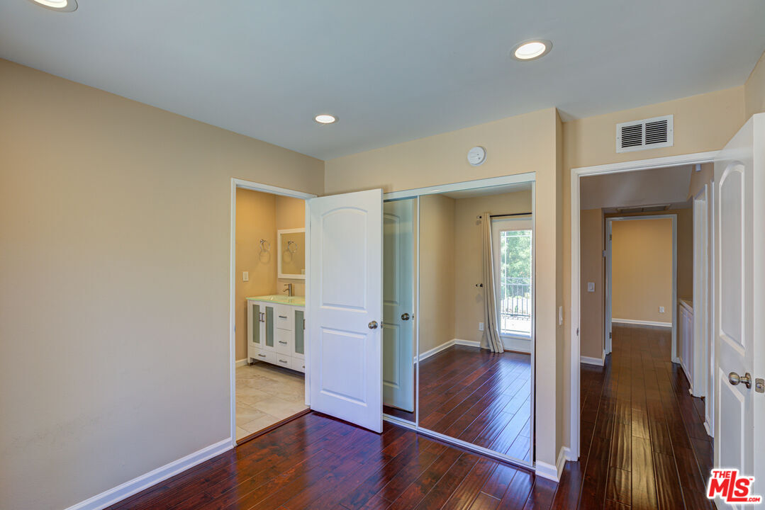 4041 Alonzo Avenue Encino, CA 91316 - Photo 23 of 41 a view of entryway with wooden floor