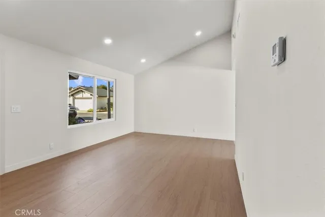 $679,000 | 20002 Wrightwood Court, Unit 31, Yorba Linda, CA 92886