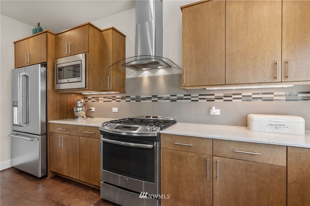 5119 Northeast 11th Place Renton, WA 98059 - Photo 12 of 40