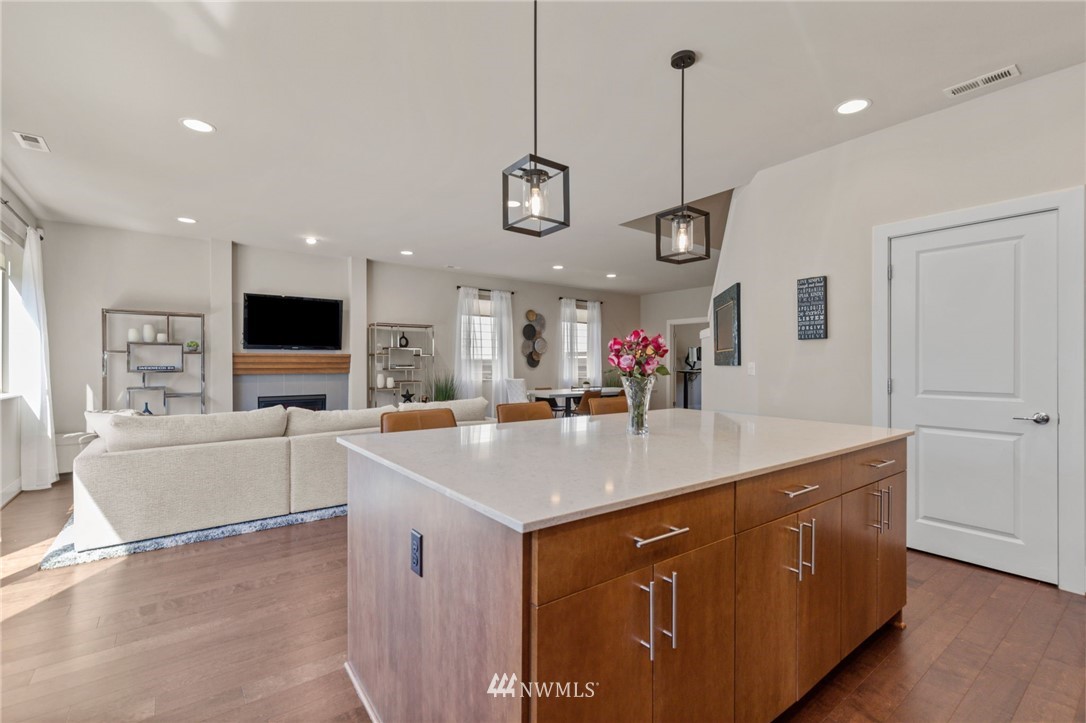 5119 Northeast 11th Place Renton, WA 98059 - Photo 13 of 40